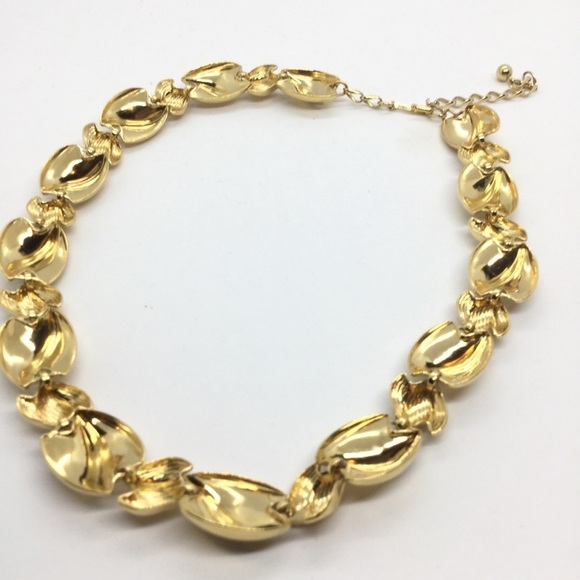 3/$30 VINTAGE 80S GOLD TONE CHUNKY CHAIN NECKLACE TEXTURED MOGUL RUNWAY RETRO - Picture 11 of 12